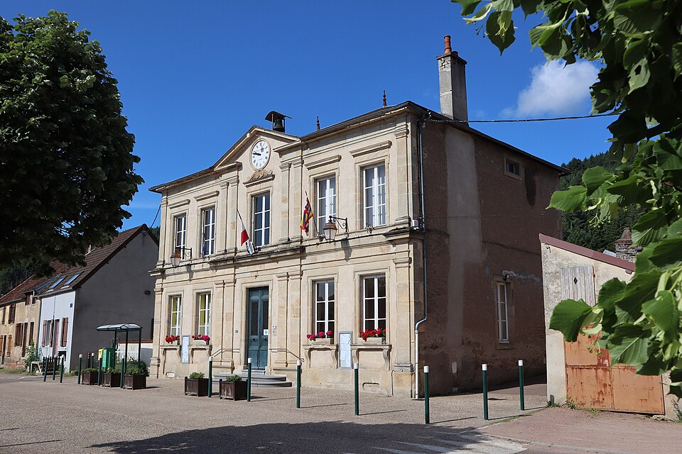 Lucenay — l'Évêque (71) Mairie