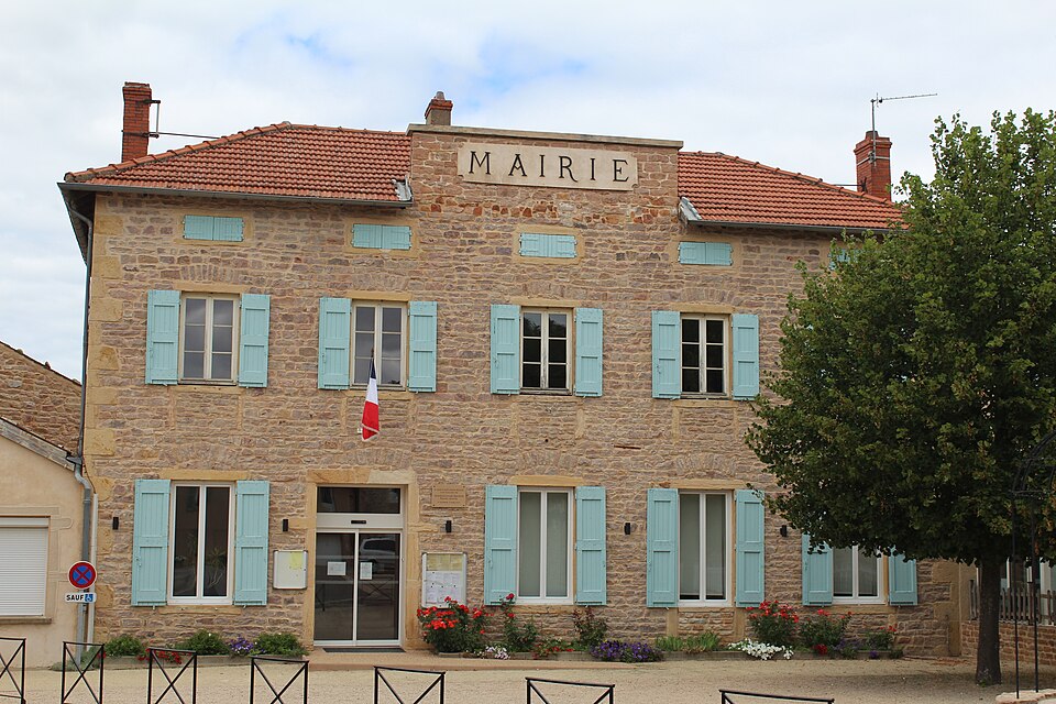 Mairie St Amour Bellevue 1