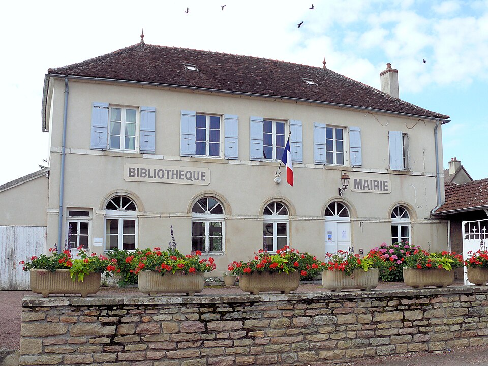 Saint — Boil — Mairie — 618
