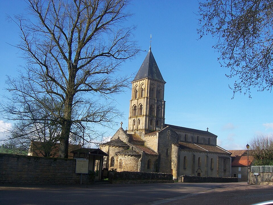 SaintLaurentEnBrionnaisChurch
