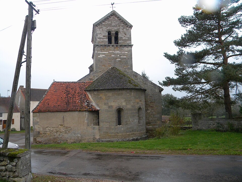 Église Saint — Pierre de Saisy 2