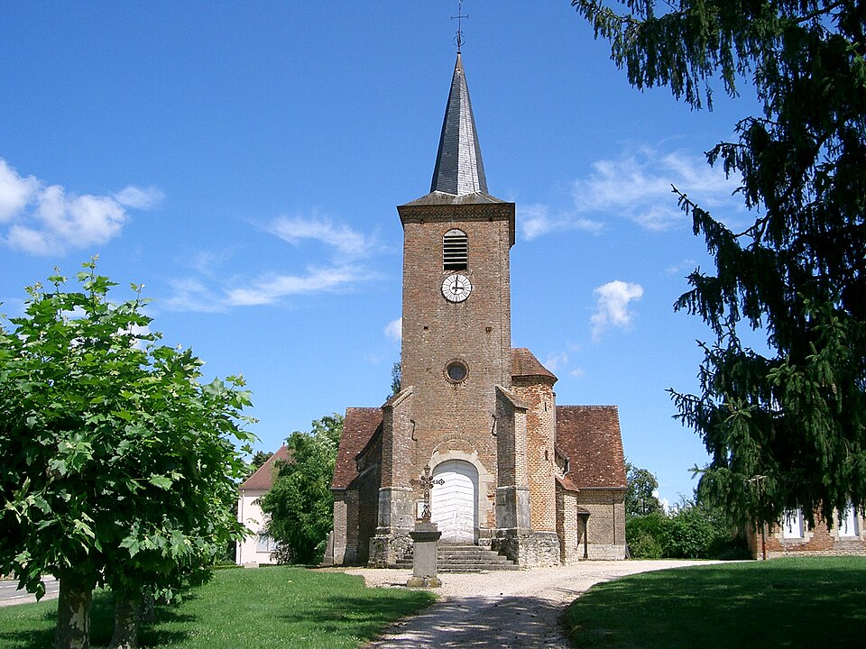 Sens — sur — Seille — église (Saône — et — Loire — France)