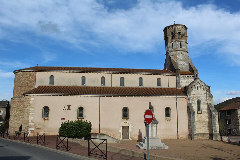 Église St Jean Baptiste Verzé 5