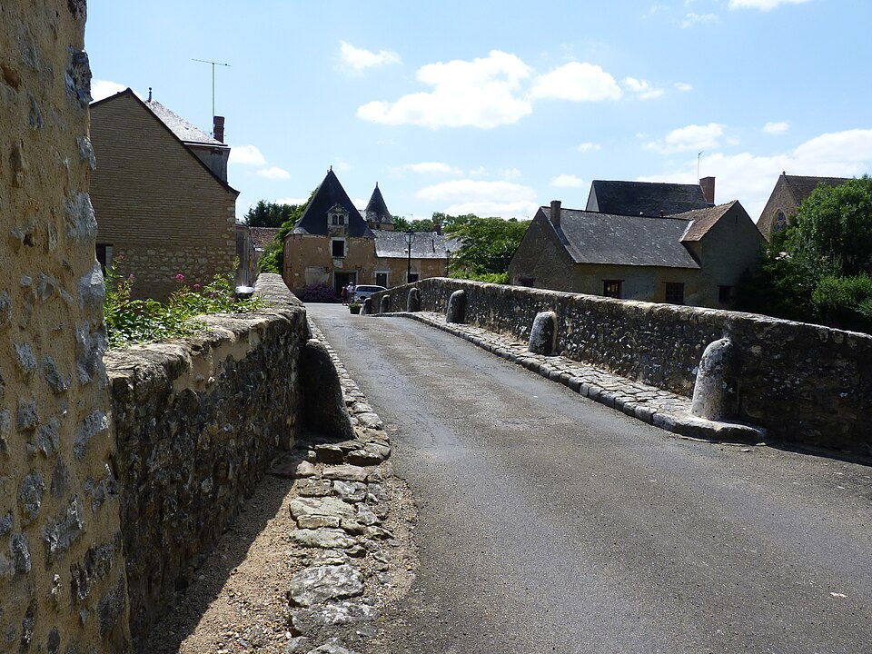 72010 — bourg