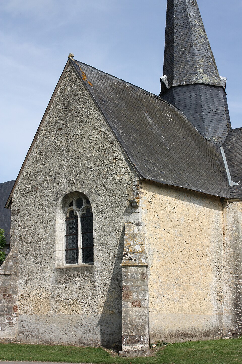 Auvers — sous — Montfaucon — Eglise Saint — Pierre et Saint — Paul 02