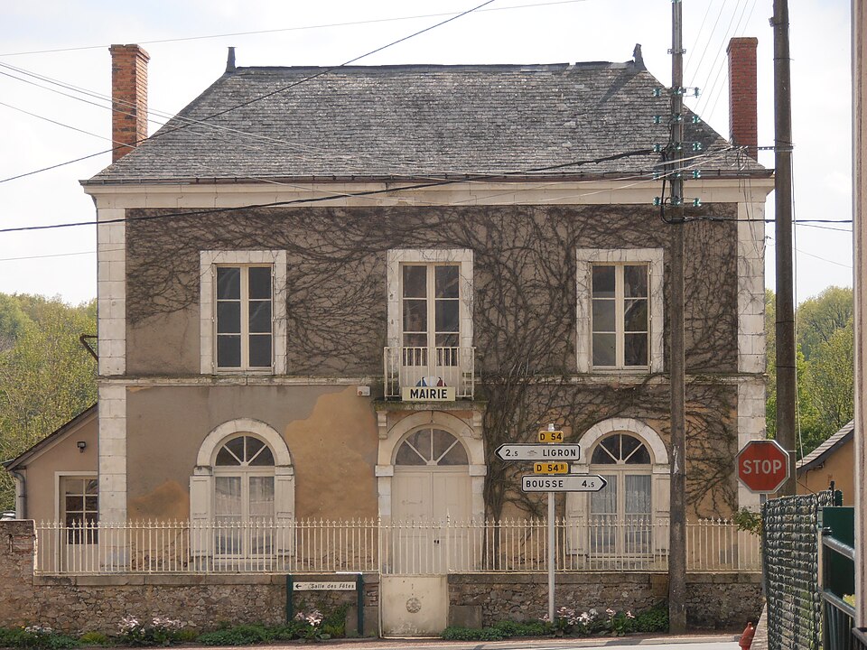 Courcelles town hall