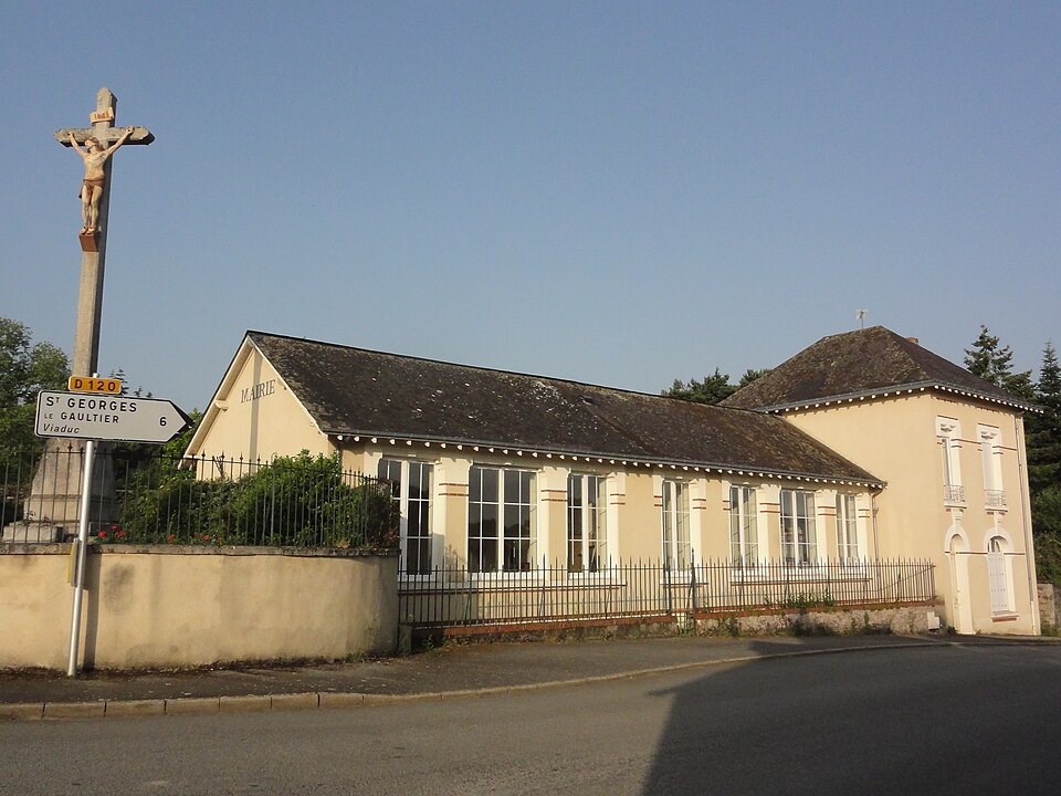 Douillet (Sarthe) mairie