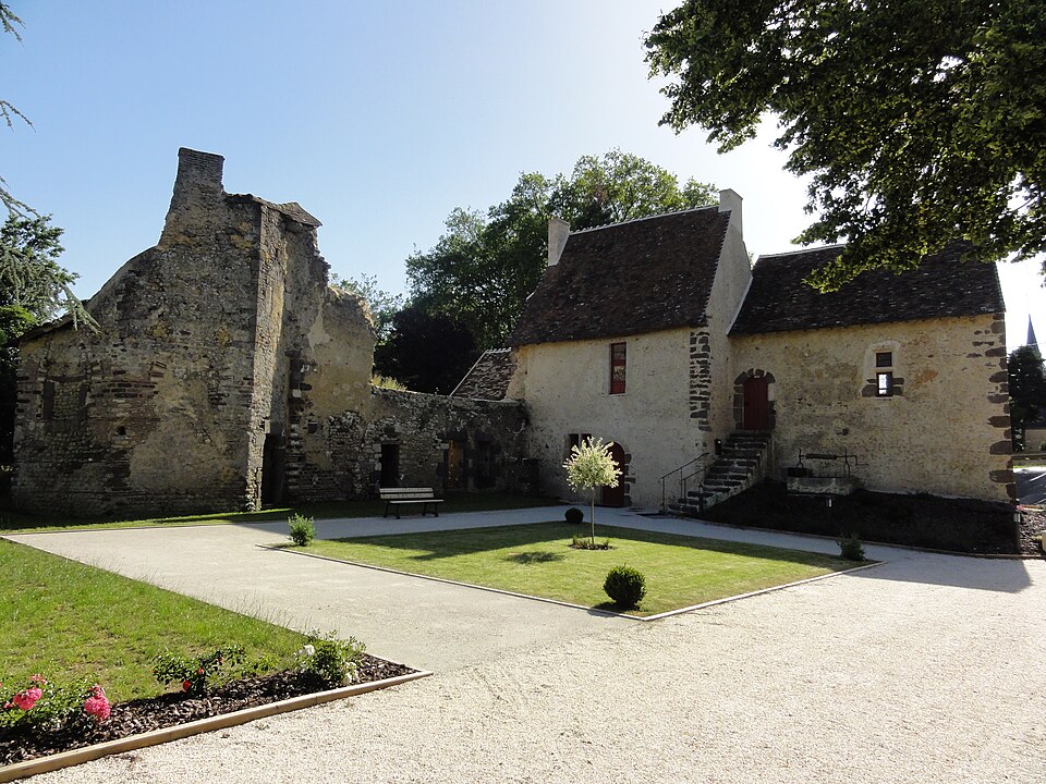 Juillé (Sarthe) Logis du Guesclin, depuis 2018 mairie (01)