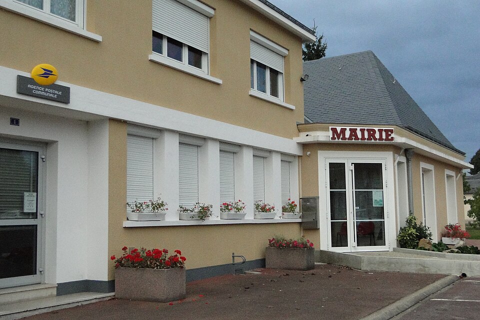 Oizé — Mairie (2011)