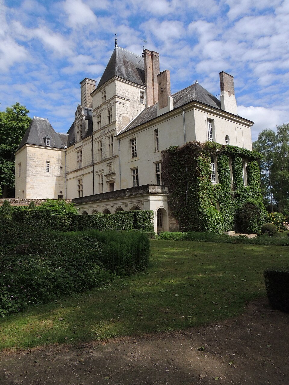 Château de Poncé — sur — le — Loir 05
