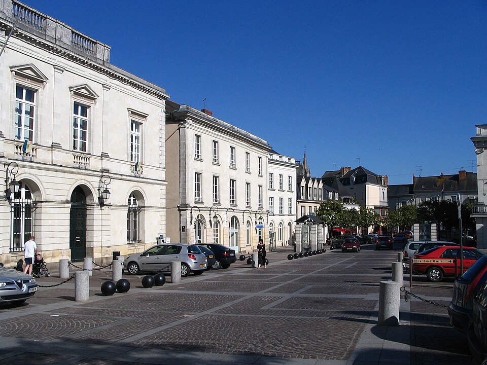 Sablé — sur — Sarthe — Town hall — 2