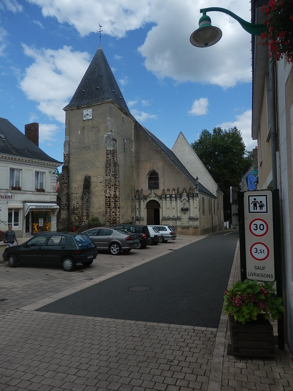 Eglise Saint — Vincent — du — Lorouer 01