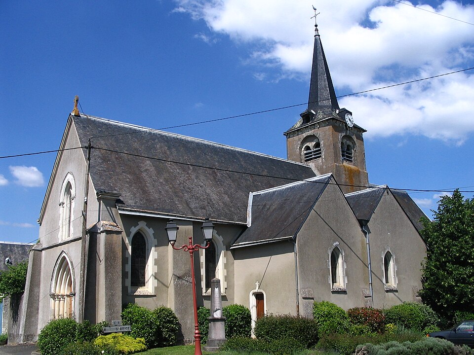 Souvigné — sur — Sarthe — Church