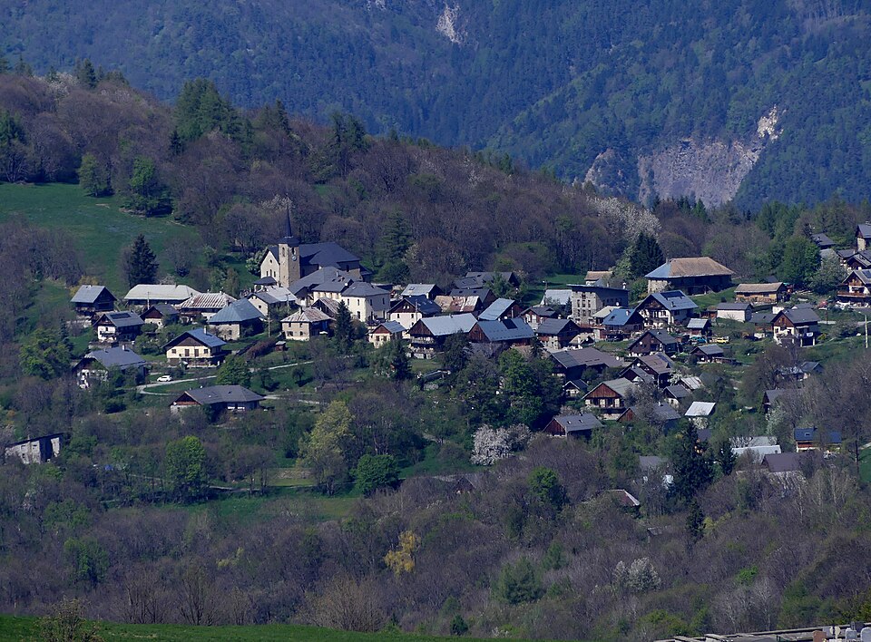 Albiez — le — Jeune depuis Col du Mollard (mai 2025)