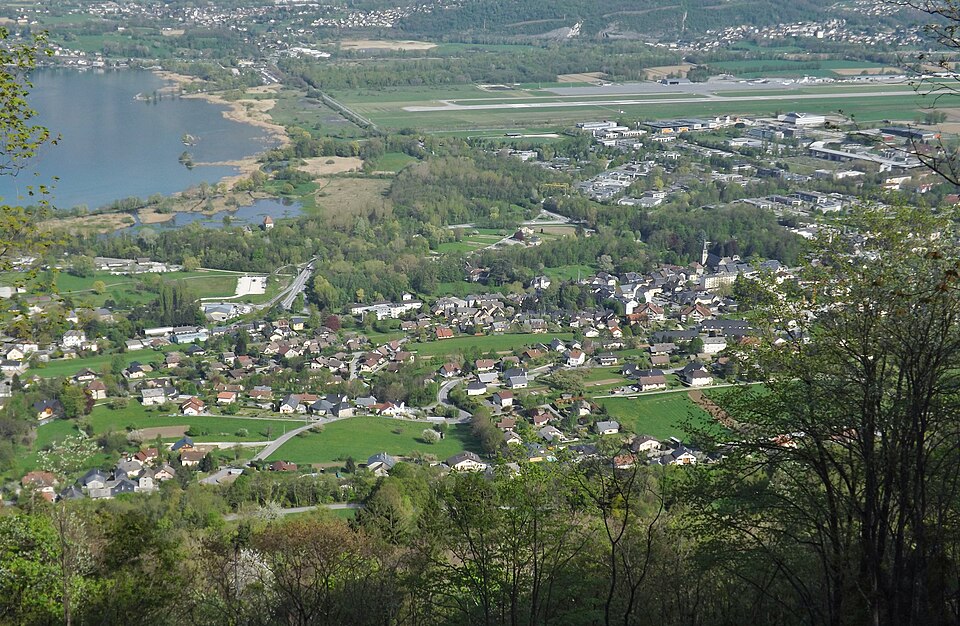 Le Bourget — du — Lac (Savoie)