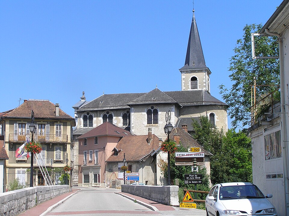 Les Échelles eglise
