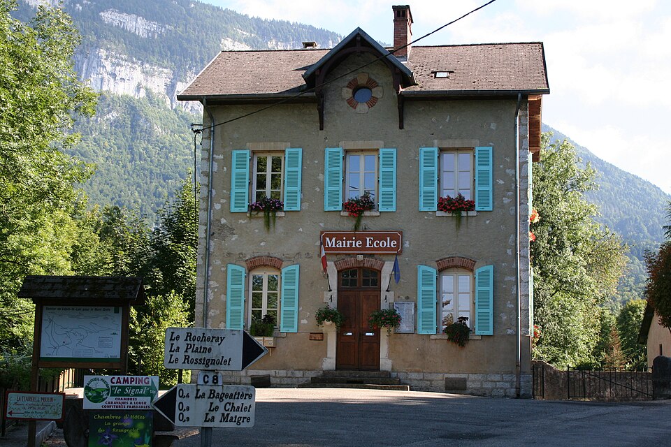 Mairie de lépin le lac