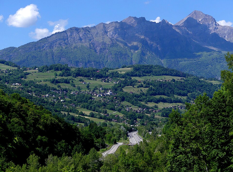 Marthod et Aravis depuis Césarches (mai 2025)