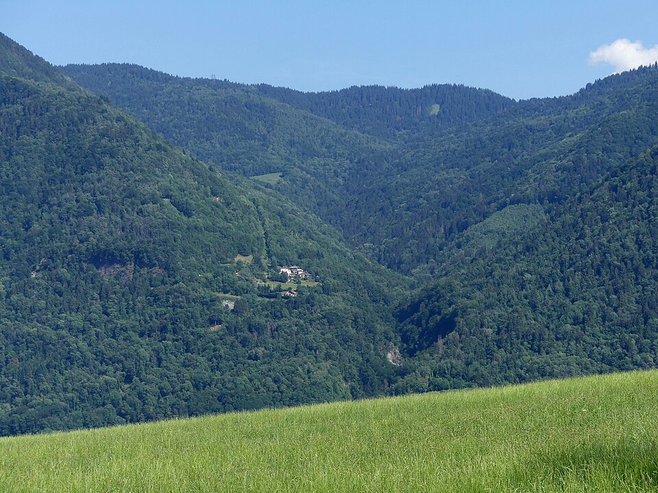 Vallon de Montendry vu de Châteauneuf (été 2019)