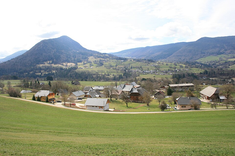 La Motte — en — Bauges