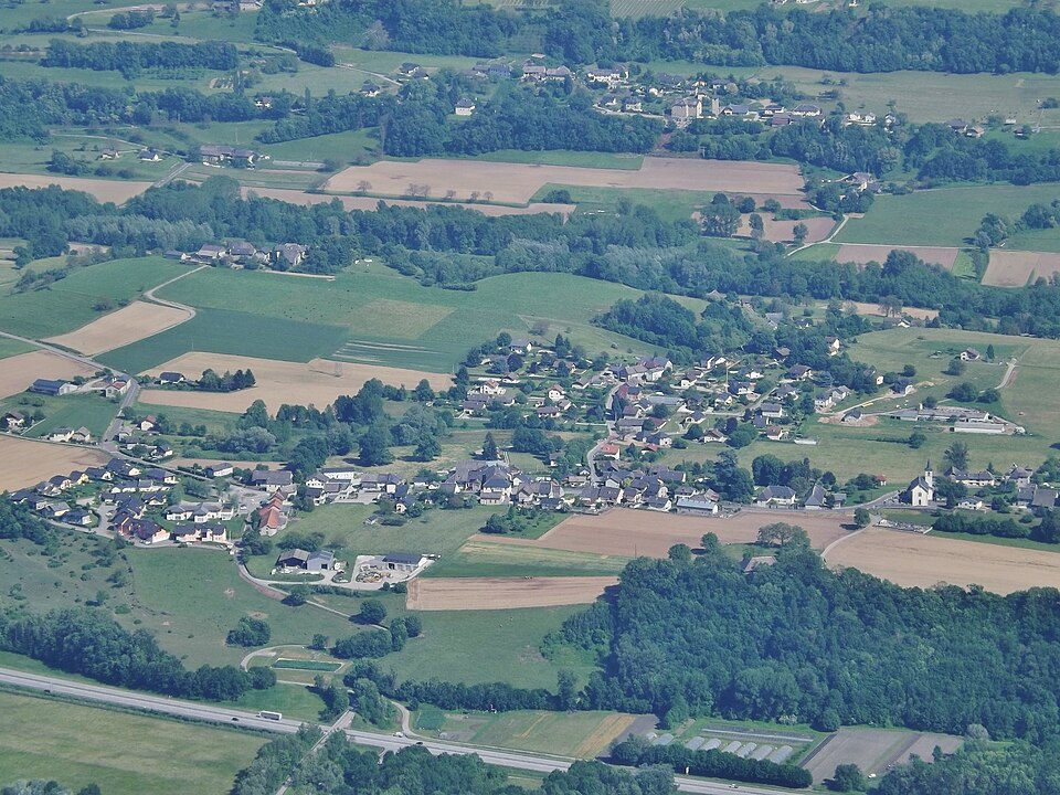 Planaise et Saint — Pierre — de — Soucy