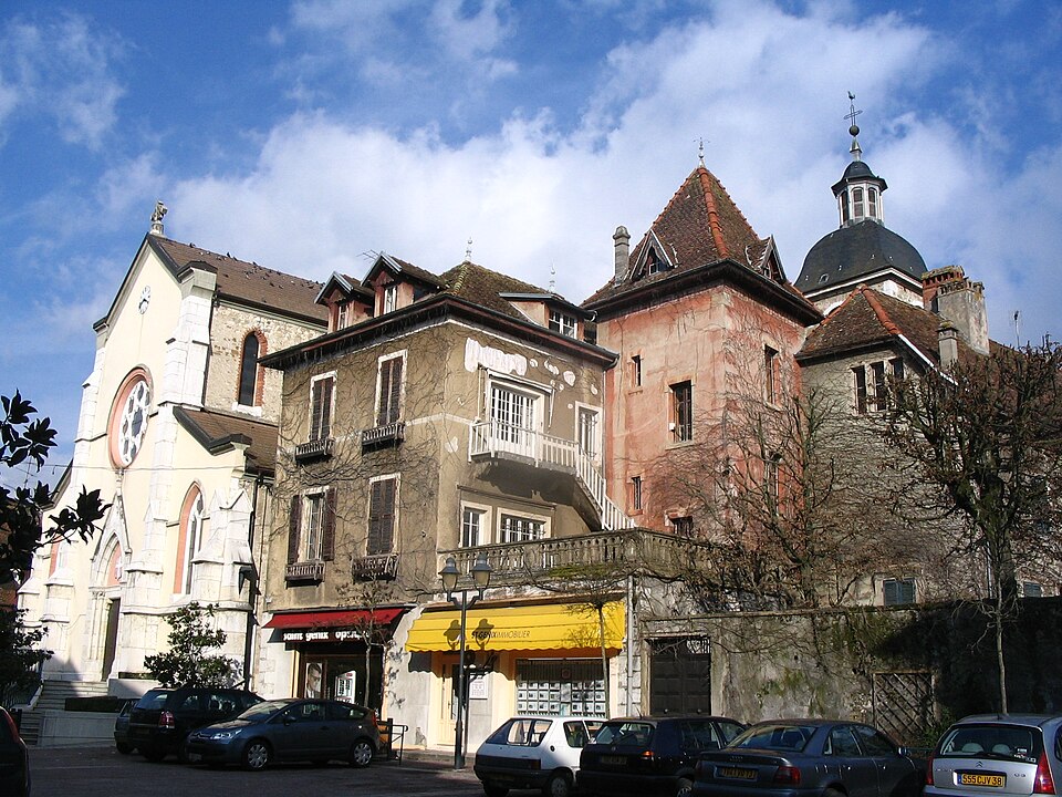 Saint — Genix — sur — Guiers — Place de l'Eglise