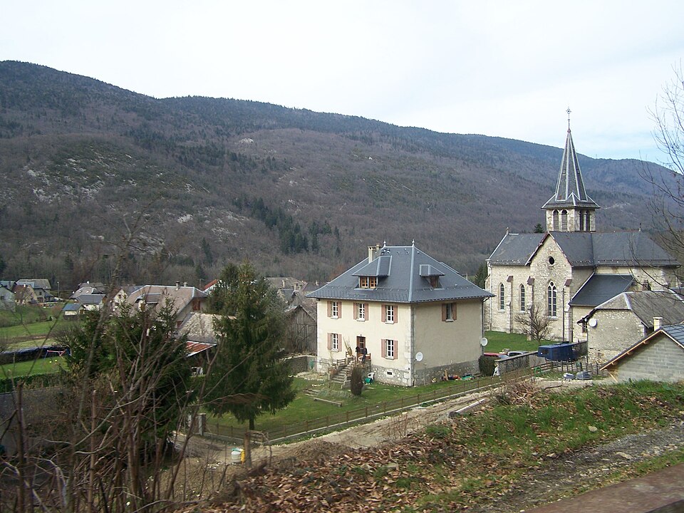 Village de St — Jean de Couz