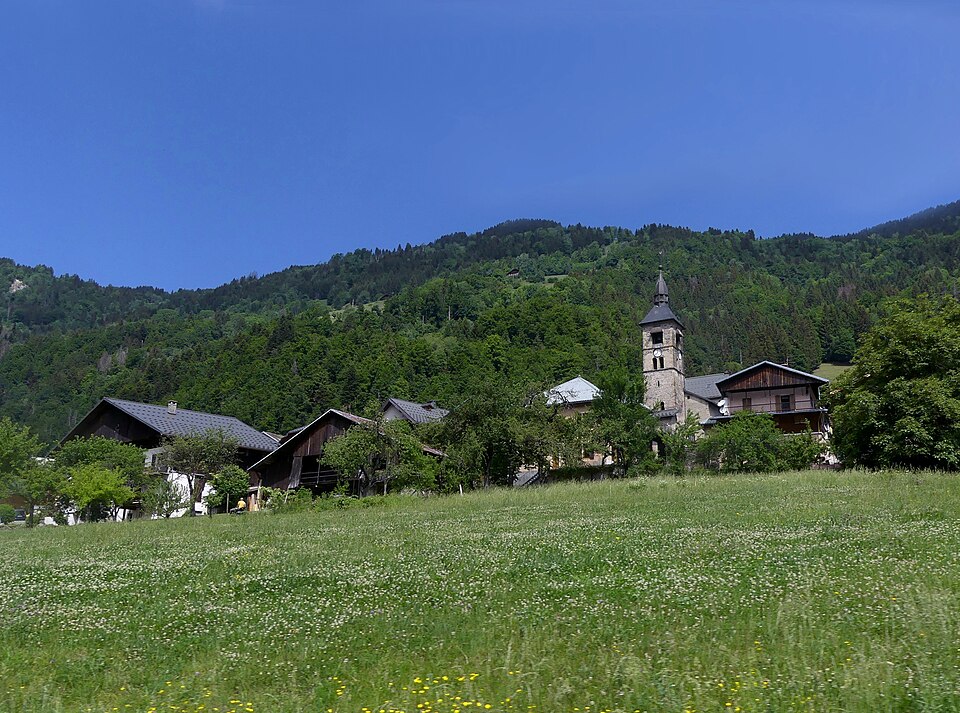 Villard — sur — Doron au printemps (mai 2022) 2