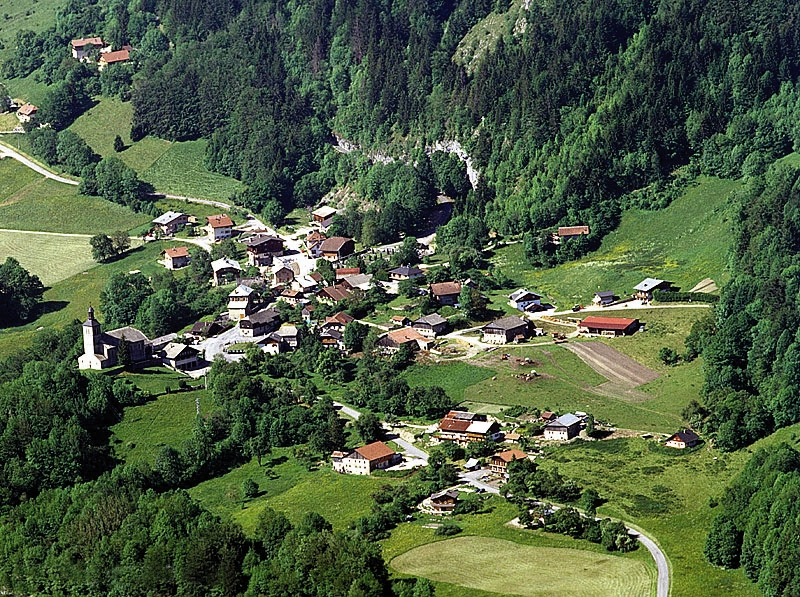 Village — labaume