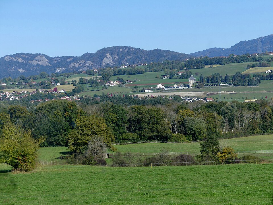 Contamine — sur — Arve et château de Villy (octobre 2021)