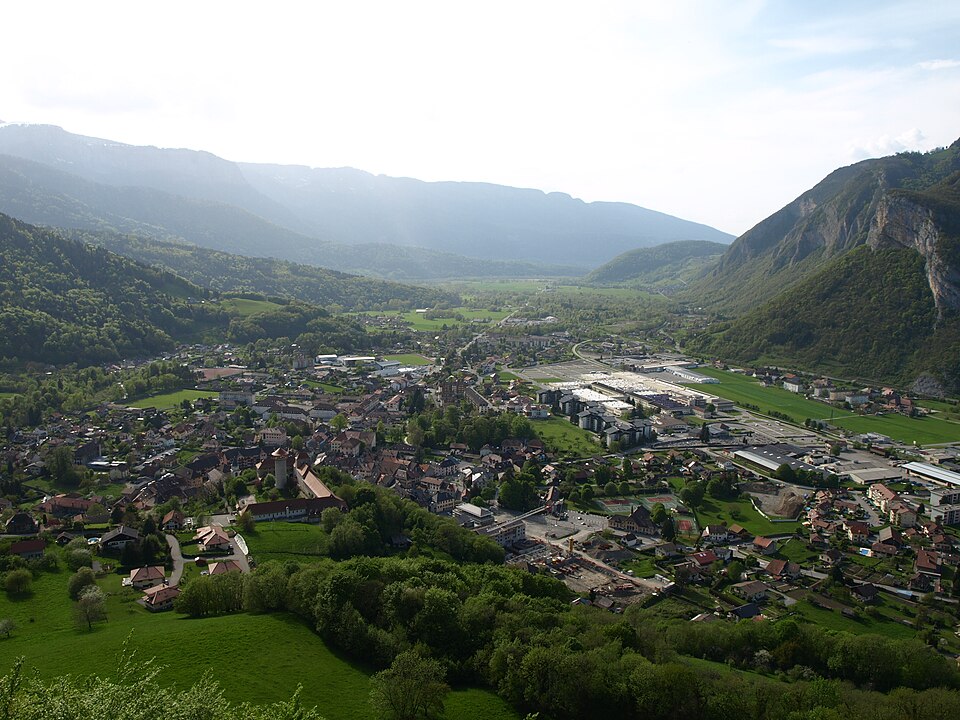 Faverges depuis le crêt de Chambellon