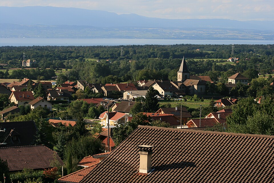 Fessy et la plaine du Léman depuis le haut du village 18 — 08 — 07 01