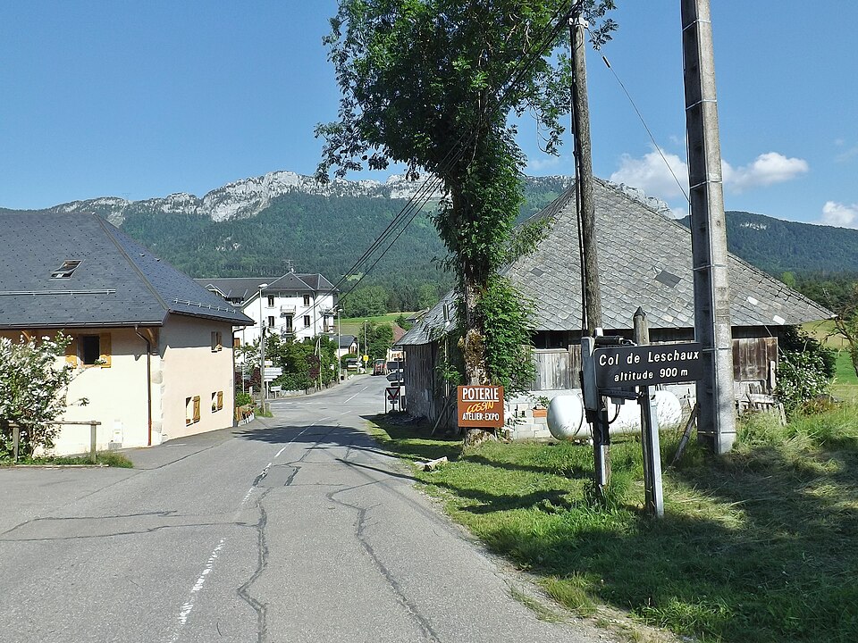 Col de Leschaux (900m)
