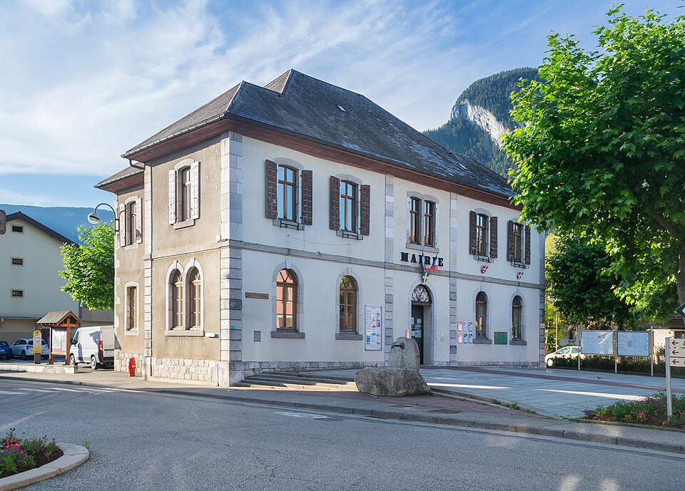 Town hall of Thorens — Glieres