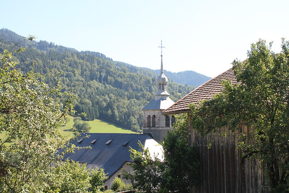 Église Saint — Laurent des Villards — sur — Thônes — Profil (16.VII.14)