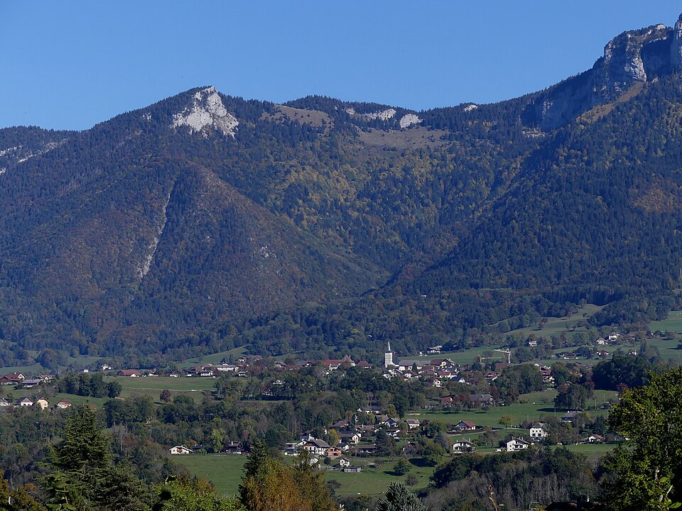Commune de Villaz vue depuis Argonaz (octobre 2021)