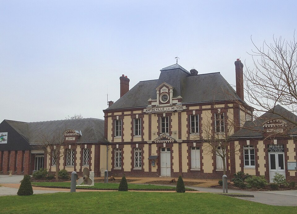 Mairie d'Amfreville — la — Mi — Voie