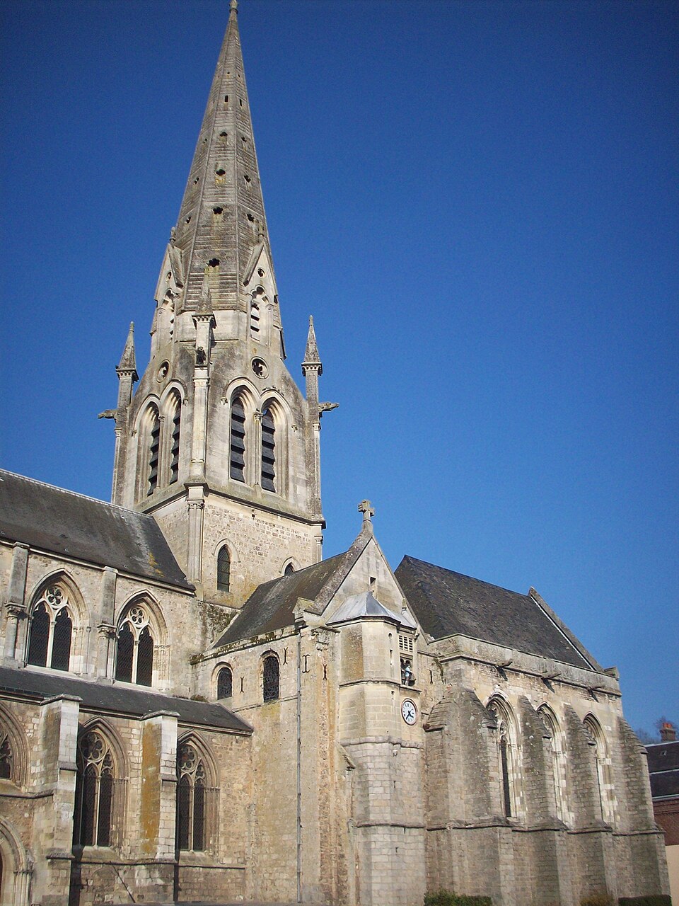 Transept et chevet collégiale Auffay