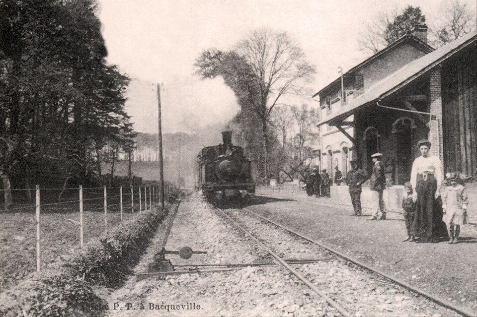 Chemin de fer de Normandie — Gare de Bacqueville — en — Caux