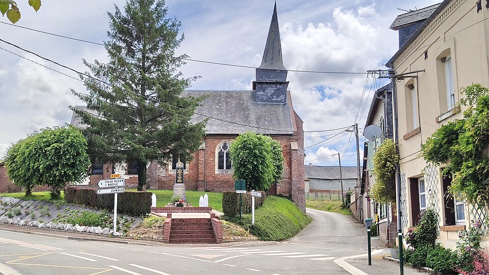Ellecourt — Eglise et monument aux morts — IMG 20200613 135535