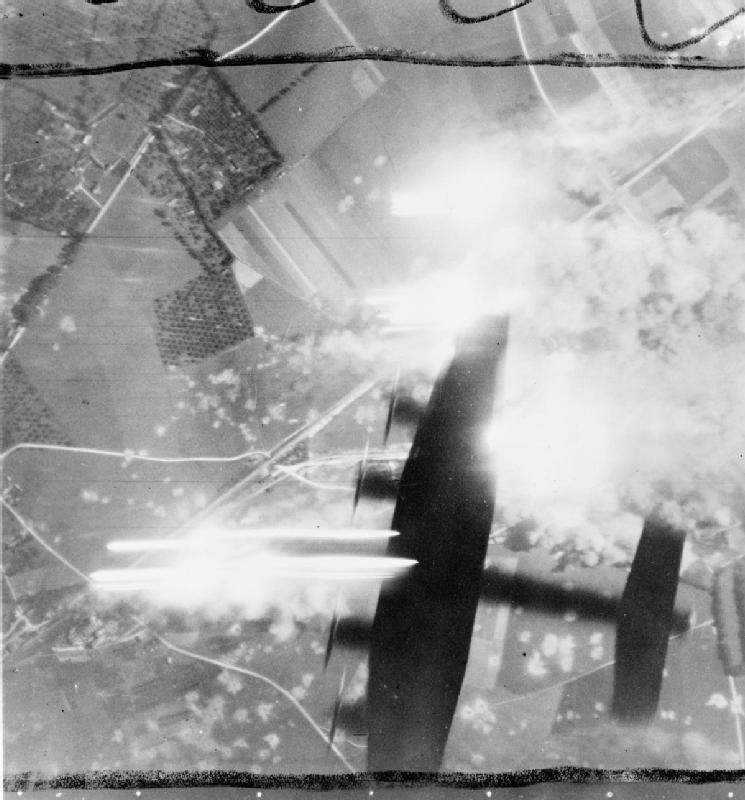 Etaimpuis — Biennais, Royal Air Force Bomber Command, 1942 — 1945 C4462