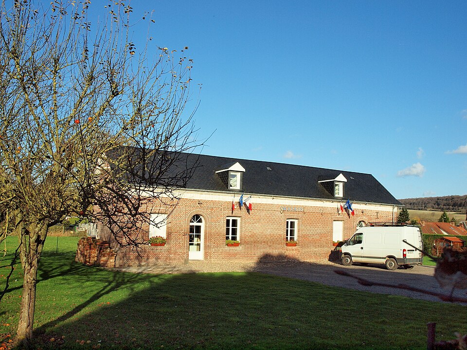 Hodeng — au — Bosc — FR — 76 — mairie — 1