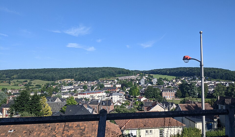 Montville — Vue depuis la gare (juil 2022)