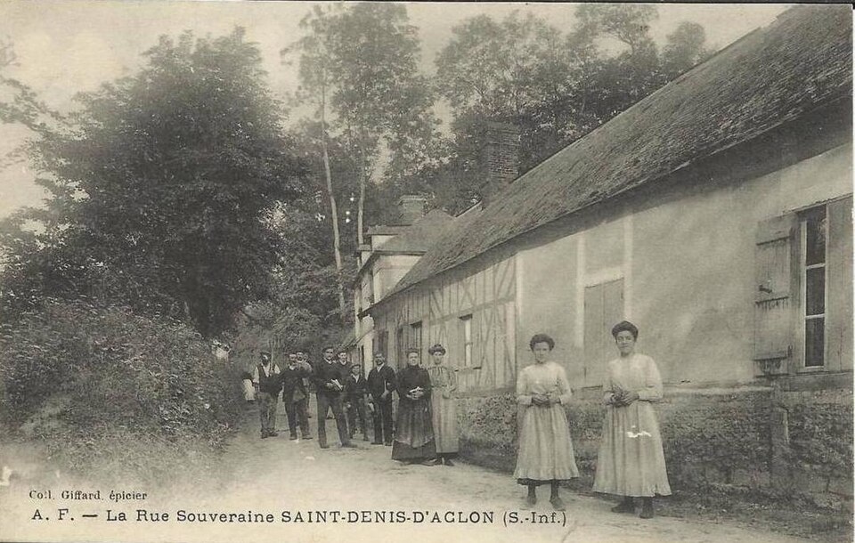 Saint — Denis — sur — d'Aclon Carte postale 10