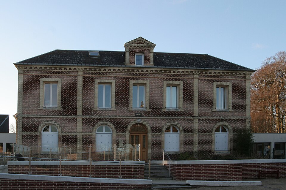 Saint — Eustache — la — Forêt — Mairie 02