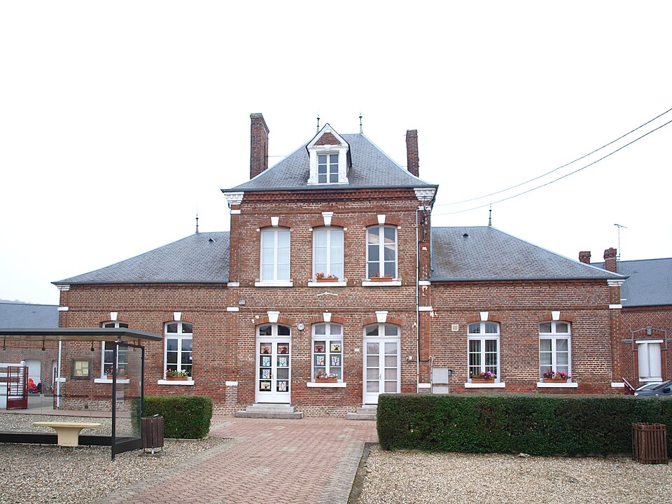 Vieux — Rouen — sur — Bresle — mairie — 15