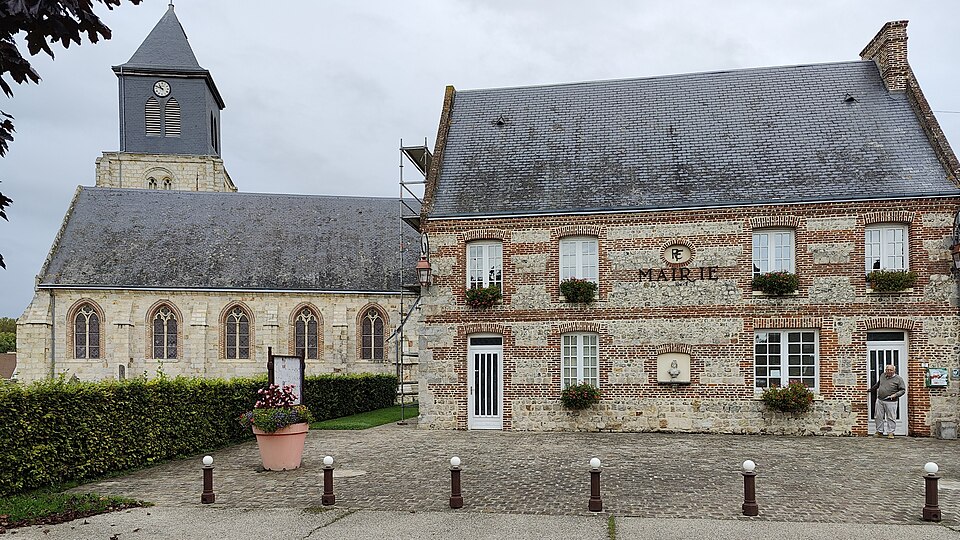 Gemeindeamt u Kirche Vittefleur