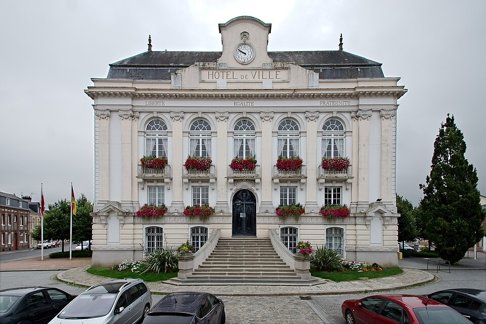28655277480 — Yvetot — Hôtel de ville