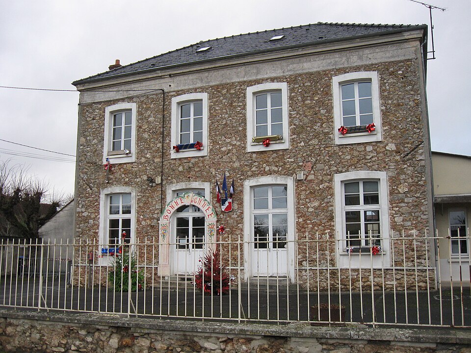 Armentières — en — Brie mairie