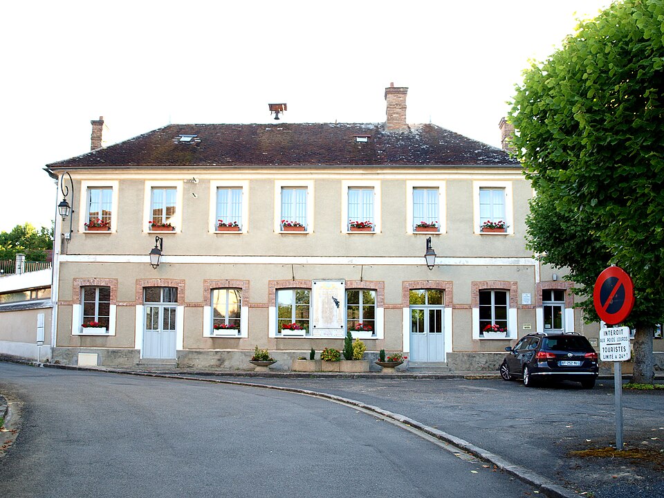 Blennes — FR — 77 — mairie — 01